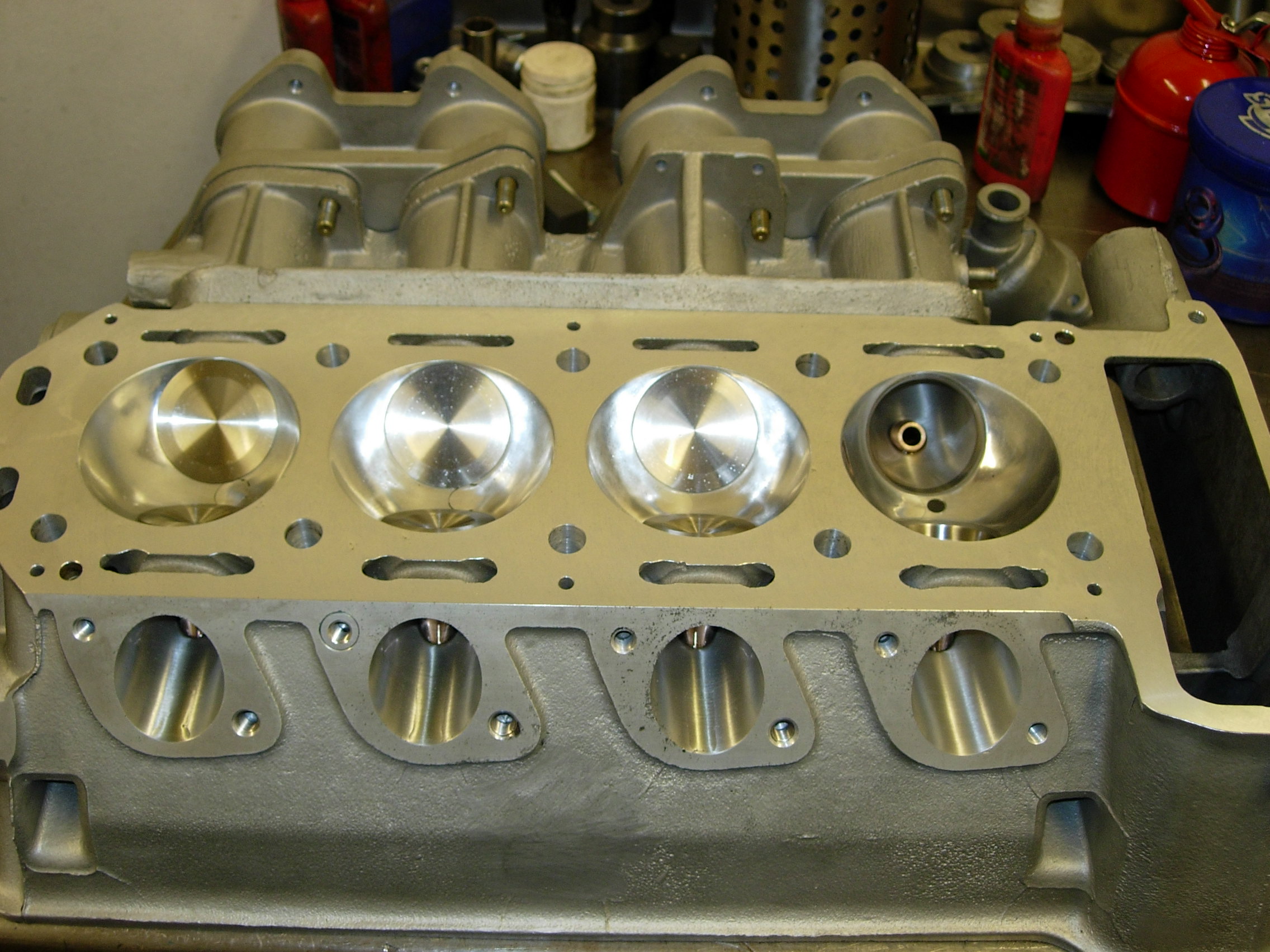 AHM 105 2.0 l Twin Cam Full Race Big Valve Pack - Image 2