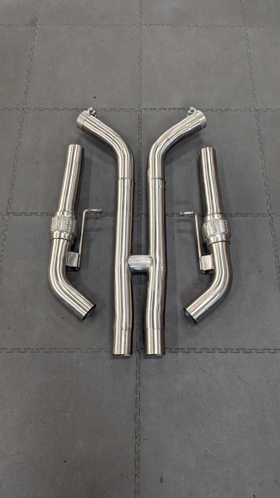 Giulia QF Centre Box Delete H Pipe & Flexi Pipes.